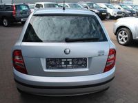Second-hand Skoda Fabia 60 CP (44 kW) 2002 Argintiu Hatchback