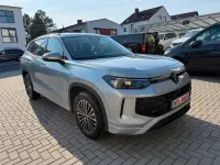 Gebraucht VW Tayron Life 150 PS (110 kW) 2025 Silber SUV