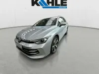 Gebraucht VW Golf VIII Style 150 PS (110 kW) 2024 Oyster silver (silber) Kombi