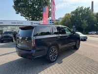Gebraucht Cadillac Escalade 426 PS (313 kW) 2024 Grau SUV