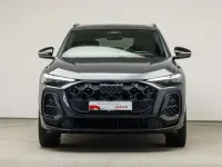 Używany Audi SQ5 Edition .1 367 KM (269 kW) 2025 Szary SUV