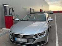 Usata VW Arteon 239 CV (175 kW) 2017 Grigio Utilitaria