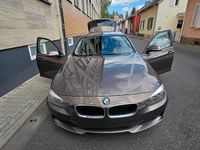 Gebraucht BMW 318 143 PS (105 kW) 2013 Braun Kombi