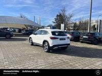 Gebraucht Mercedes GLA200 Progressive 163 PS (119 kW) 2024 Unilack polarweiß SUV