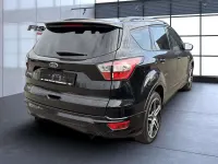 Usado Ford Kuga ST-Line 150 HP (110 kW) 2019 Preto SUV