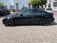 Gebraucht Mercedes C200 136 PS (100 kW) 2011 Schwarz Limousine