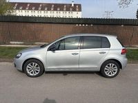 Gebraucht VW Golf VI 86 PS (63 kW) 2012 Silber Kleinwagen