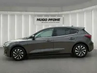 Gebraucht Ford Focus Titanium 125 PS (91 kW) 2022 Grau Limousine