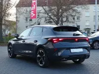 Nowe Cupra Leon 150 KM (110 kW) 2026 Niebieski Sedan/Limuzyna