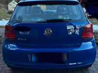 Gebraucht VW Polo 60 PS (44 kW) 2012 Blau Kleinwagen