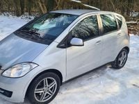 Gebraucht Mercedes A160 95 PS (69 kW) 2011 Silber Kleinwagen