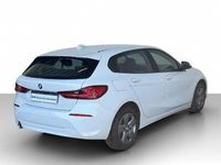 Gebraucht BMW 118 Advantage 136 PS (100 kW) 2023 Alpinweiss Kleinwagen