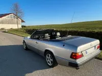 Gebraucht Mercedes E300 220 PS (161 kW) 1993 Silber Cabrio