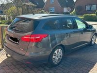 Usata Ford Focus 101 CV (74 kW) 2015 Grigio Station wagon