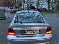 Gebraucht Opel Vectra 116 PS (85 kW) 1998 Silber Limousine