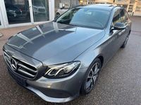 Gebraucht Mercedes E220 Avantgarde 194 PS (142 kW) 2019 Grau Limousine