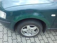 Gebraucht VW Passat 101 PS (74 kW) 1998 Grün Kombi