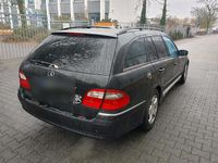 Gebraucht Mercedes E320 Avantgarde 224 PS (164 kW) 2003 Schwarz Kombi
