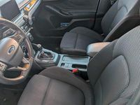 Second-hand Ford Focus 125 CP (91 kW) 2019 Negru Break