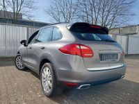 Gebraucht Porsche Cayenne 245 PS (180 kW) 2011 Meteorgraumetallic SUV