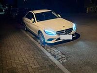Gebraucht Mercedes C220 194 PS (142 kW) 2019 Weiß Limousine