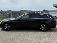 Gebraucht Mercedes E220 Avantgarde 200 PS (147 kW) 2023 Schwarz Limousine