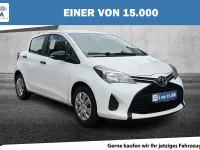 Gebraucht Toyota Yaris 69 PS (50 kW) 2015 Weiß Kleinwagen