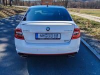 Gebraucht Skoda Octavia RS 184 PS (135 kW) 2015 Weiß Kleinwagen
