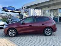 Gebraucht BMW 220 Active Tourer 156 PS (114 kW) 2025 Rot Van / Kleinbus