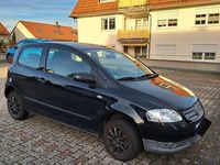 Gebraucht VW Fox 60 PS (44 kW) 2007 Schwarz Kleinwagen