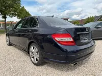 Gebraucht Mercedes C300 Avantgarde 231 PS (169 kW) 2011 Blau Limousine