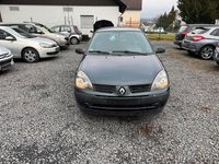 Gebraucht Renault Clio II 58 PS (42 kW) 2004 Grün Limousine