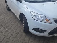 Usata Ford Focus 109 CV (80 kW) 2011 Bianco Station wagon