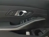 Gebraucht BMW 330 Sport Line 286 PS (210 kW) 2023 Schwarz uni Kombi