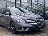 Gebraucht Mercedes B180 122 PS (89 kW) 2012 Mountaingrau Van / Kleinbus