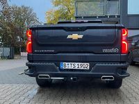 Gebraucht Chevrolet Silverado 426 PS (313 kW) 2024 Schwarz SUV