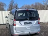 Gebraucht Ford Grand Tourneo Connect Titanium 102 PS (75 kW) 2023 Silber Van / Kleinbus