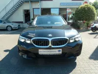 Gebraucht BMW 320 Advantage 184 PS (135 kW) 2020 Schwarz Limousine