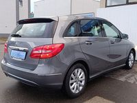 Gebraucht Mercedes B180 122 PS (89 kW) 2012 Grau Van / Kleinbus