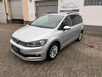Gebraucht VW Touran Comfortline 150 PS (110 kW) 2017 Silber Van / Kleinbus