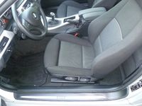 Gebraucht BMW 320 170 PS (125 kW) 2008 Silber metallic Coupé