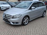 Gebraucht Mercedes B180 122 PS (89 kW) 2012 Silber Van / Kleinbus