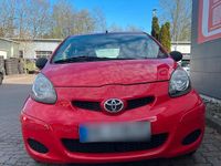 Gebraucht Toyota Aygo 68 PS (50 kW) 2010 Rot Kleinwagen