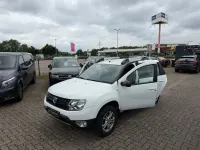 Gebraucht Dacia Duster Black Shadow 109 PS (80 kW) 2017 Weiß SUV