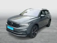 Gebraucht VW Tiguan Move 150 PS (110 kW) 2023 Delfingrau metallic SUV