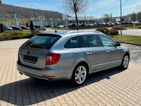 Używany Skoda Superb 160 KM (117 kW) 2011 Szary Kombi