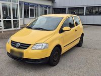 Gebraucht VW Fox 55 PS (40 kW) 2005 Gelb Kleinwagen