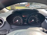 Gebraucht Ford Fiesta Trend 82 PS (60 kW) 2010 Blau Kleinwagen