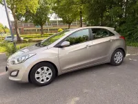 Gebraucht Hyundai i30 Trend 99 PS (72 kW) 2017 Beige Limousine