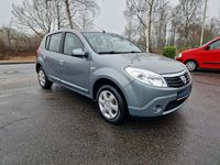 Gebraucht Dacia Sandero 84 PS (61 kW) 2011 Grau Limousine